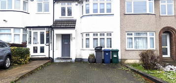 4 bedroom terraced house to rent