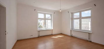 ++NEU++ renovierungsbedürftige 2-Zimmer ALTBAU-WOHNUNG in sehr guter Lage