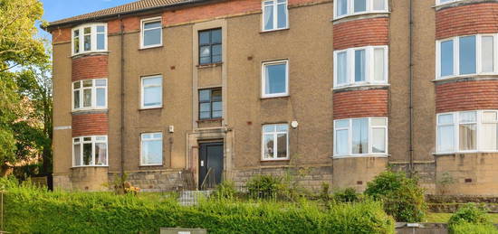 3 bed flat for sale