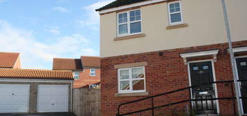 2 bed semi-detached house to rent