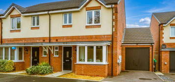 3 bedroom semi-detached house for sale