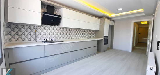 Ertuğrul Merkezde Kiralık 2+1 Arakat Lüks Daire