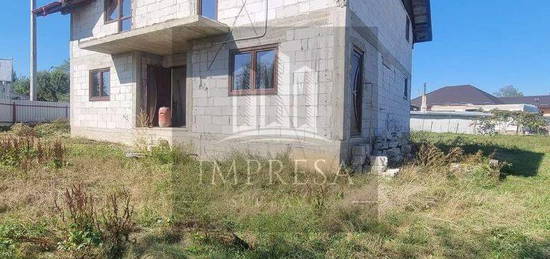 Se vinde casa single Oras Suceava Suceava 105.000euro neg 10 ari