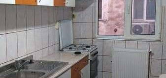 Închiriez apartament bld Traian