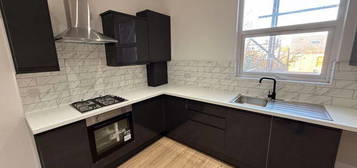 2 bed flat to rent