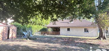 Maison de village  à vendre, 3 pièces, 2 chambres, 87 m²