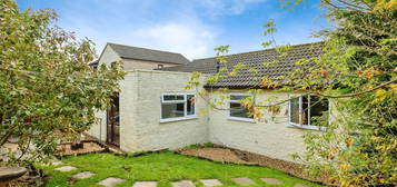 2 bed detached bungalow for sale