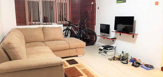 Apartament cu doua camere, mobilat si utilat - Tiglina 3 - complex Flora