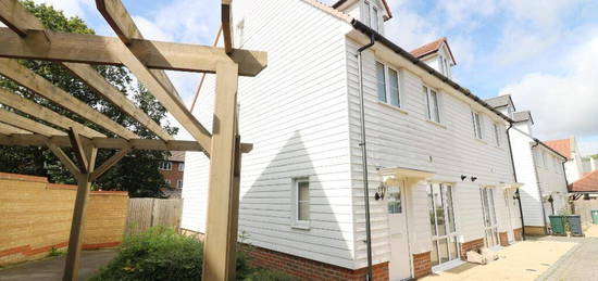 3 bedroom semi-detached house