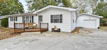 431 W Grant St, Republic, MO 65738