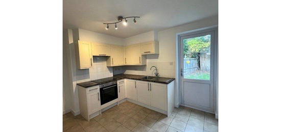 2 bed semi-detached house to rent