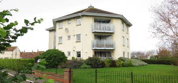 Flat to rent in Trinity Way, Minehead TA24