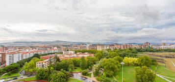 Ático en venta en Pamplona-iruña - Los Fueros, 1, 1º Ensanche