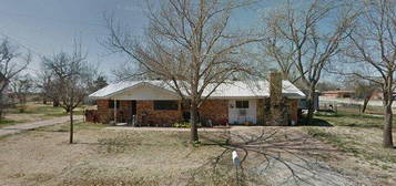 1500 Mercer St, Quanah, TX 79252