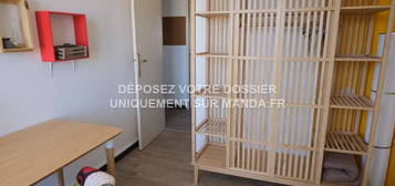 Location appartement 4 pièces 9 m²