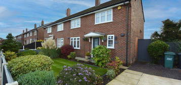 3 bedroom semi-detached house for sale