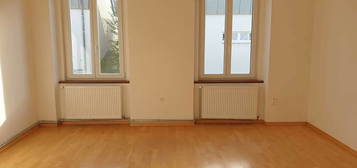 Altbauwohnung mit Balkon in Krems an der Donau