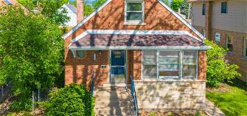 5229 S Normandy Ave, Chicago, IL 60638