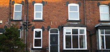 3 bed terraced house to rent