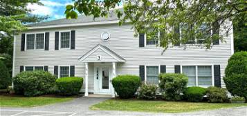 33 Clearview Dr, Scarborough, ME 04074