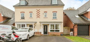 4 bedroom semi-detached house for sale