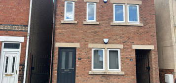 2 bed flat to rent