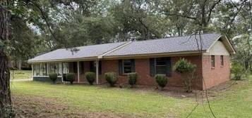 1871 Turtle Rd, Byram, MS 39272