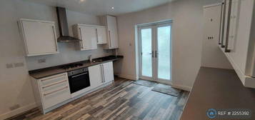 3 bedroom terraced house