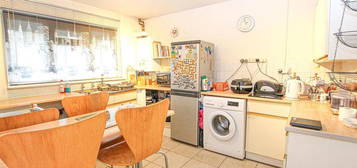 3 bedroom maisonette for sale