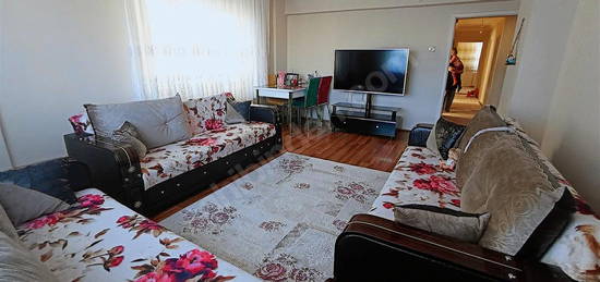 SİNCAN SELÇUKLU MH SALON BAGIMSIZ ÖNCEPHE 2.ARAKAT SATILIK DAİRE