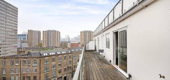 Flat to rent in Dingley Road, Old Street, London EC1V