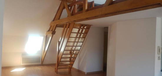 Appartement  à louer, 2 pièces, 1 chambre, 37 m²