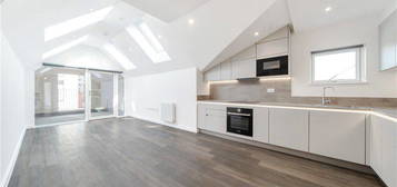 Flat for sale in Mill Hill Road, London W3