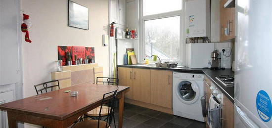 3 bedroom flat to rent