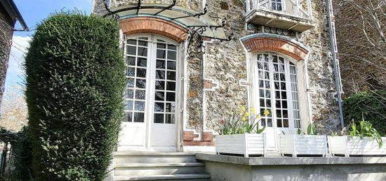 Maison 2 étages  à vendre, 6 pièces, 4 chambres, 140 m²