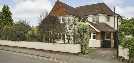 4 bedroom detached house