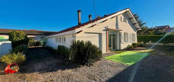 Jolie maison landaise 3 chambres, cabanon, grenier et garage sur terrain arboré