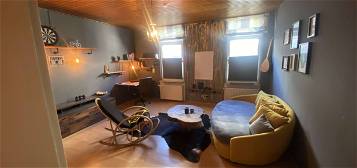 Erstbezug nach Sanierung mit Einbauküche: Schöne 2,5-Raum-Wohnung mit lux. Innenausstattung