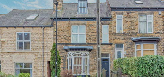 4 bedroom terraced house