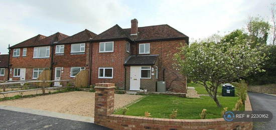 4 bedroom terraced house