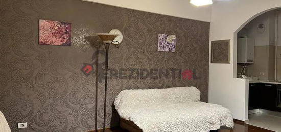 APARTAMENT DE 2 CAMERE, 70 MP UTILI, DAMAROAIA