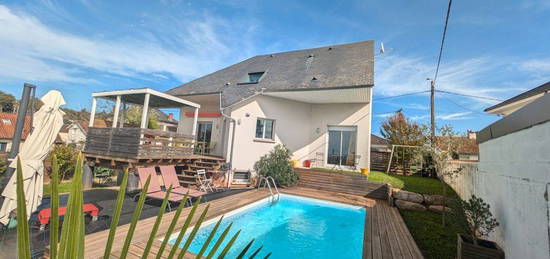 Maison d'architecte rénovée, 4ch, sur les hauteurs quartier des aubaredes, terrasse, jardin, piscine