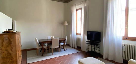 Bilocale 50 m², Ponte Vecchio - Pitti, Firenze