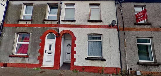 4 bed terraced house for sale