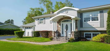 45 Prince Charles Dr, Charlottetown, PE C1A 3C1