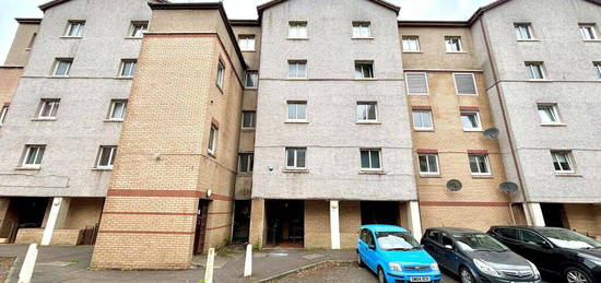 3 bedroom flat