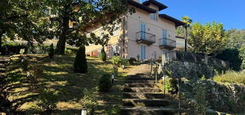 Villa unifamiliare via Sempione 137, Centro, Meina