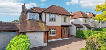 5 bedroom detached house