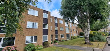 Flat for sale in Cringle Court, Potters Bar EN6