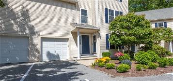 80 Perry St #209, Putnam, CT 06260